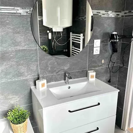Le Cosy, 5 Minutes Du Zenith De D'auvergne Apartament *